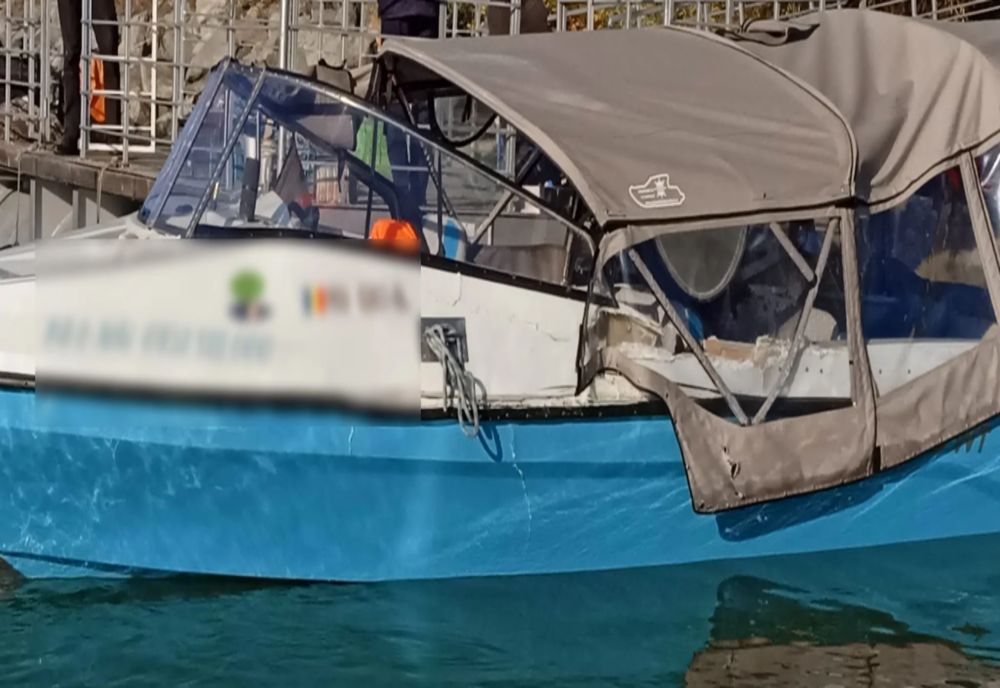  Două bărci s-au ciocnit în Deltă. Mai multe persoane au ajuns la spital