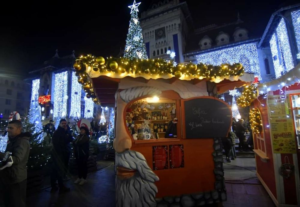 Târgurile de Crăciun încep să se deschidă. Aseară în Craiova s- au aprins luminile de sărbători