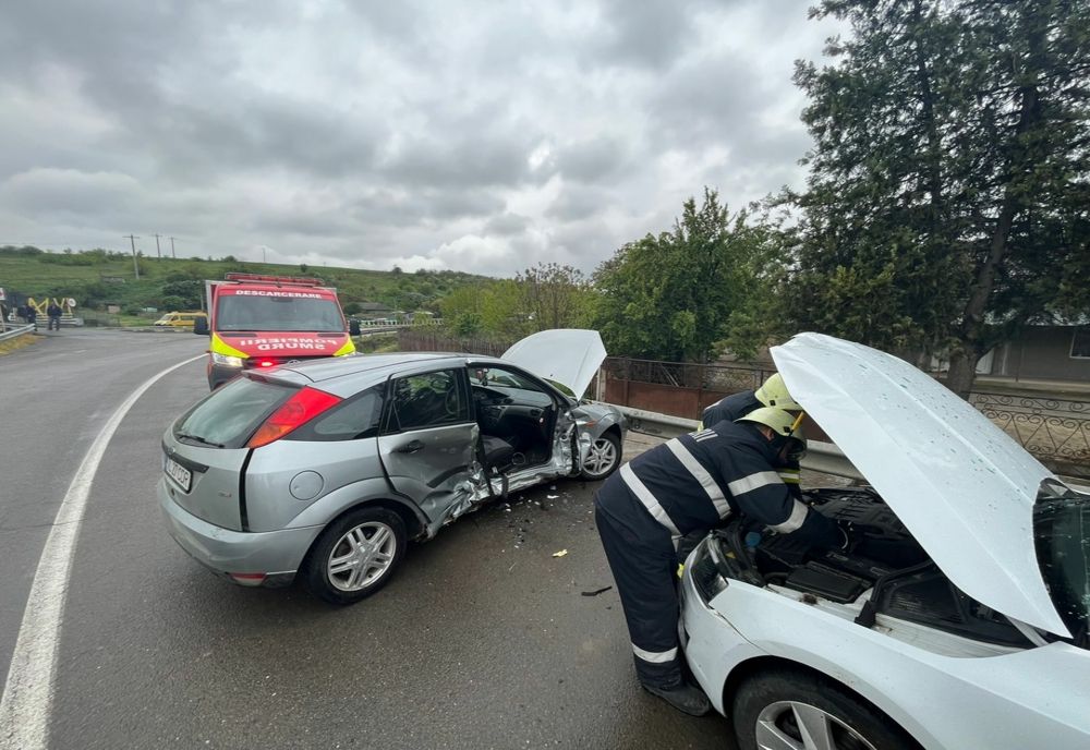 Accident grav cu o victimă încarcerată pe drumurile din Tulcea