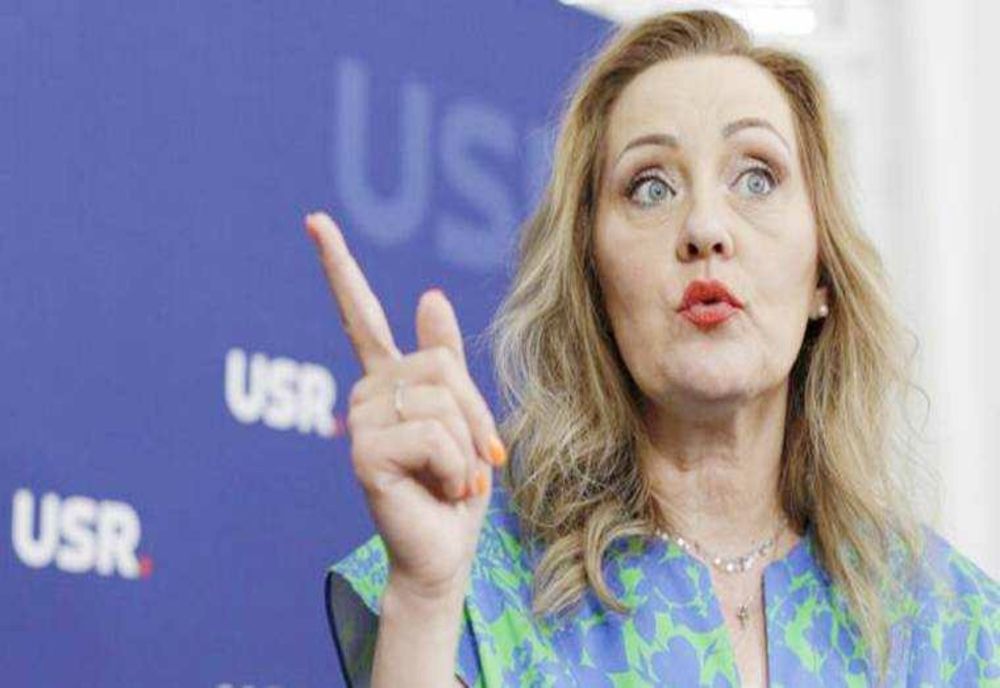 LASCONI, REACȚIE LA AFIRMAȚIILE LUI CĂLIN GEORGESCU: „CINE VREA TERITORII DIN ALTE STATE? MÂINE NE-AR BĂGA ÎN RĂZBOI CU VECINII”