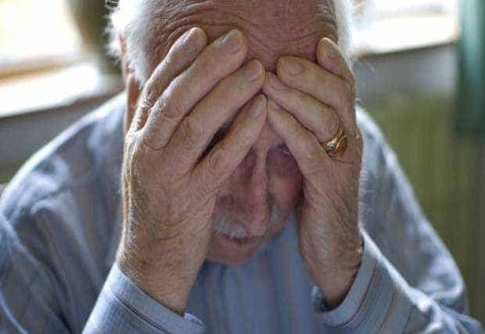 PENSIONARII ROMÂNI, ÎN PRAGUL DISPERĂRII: ÎMPRUMUTURI ÎN CREȘTERE ȘI INCERTITUDINI PRIVIND AJUTOARELE GUVERNAMENTALE