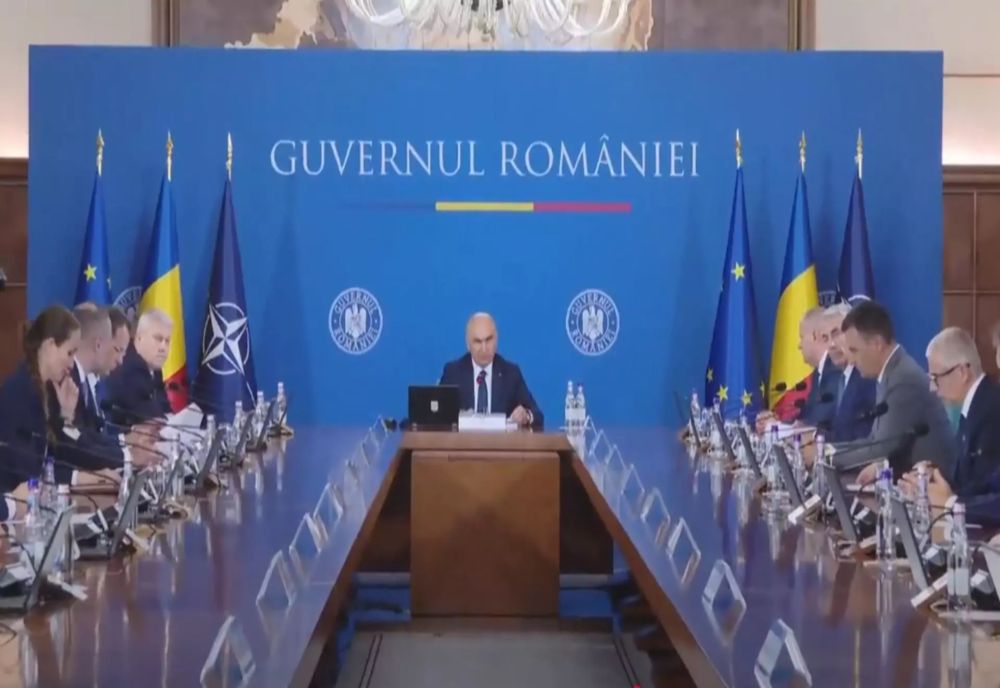 BOLOJAN ÎȘI ASUMĂ LUNI PACHETUL DE AUSTERITATE. PARLAMENTUL, OCOLIT: CE SE SCHIMBĂ PENTRU ROMÂNI