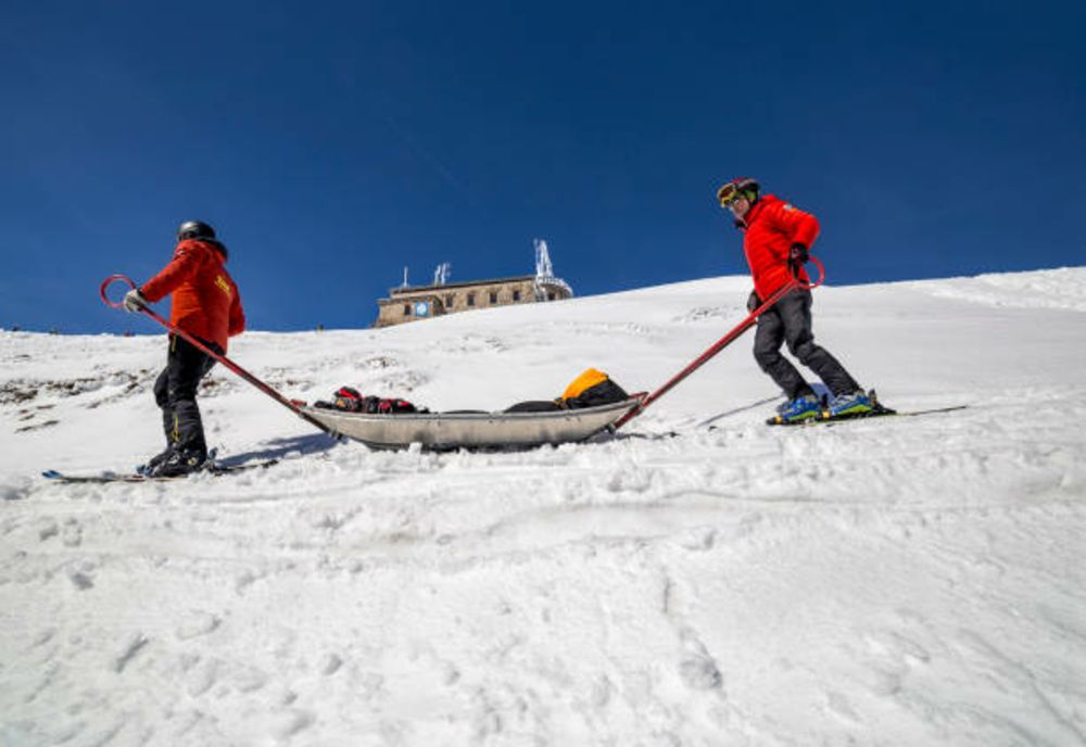 Val de intervenții Salvamont: 28 de persoane salvate de pe munte în ultimele 24 de ore. 6 dintre ele au ajuns la spital