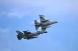 Alertă aeriană în Sulina. Două avioane F-16 și un elicopter PUMA SOCAT au fost ridicate de la sol 