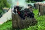 Vandalism pe faleza din Ovidiu. Patru tinere au făcut scrum un bungalou VIDEO