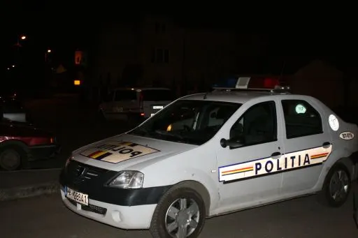 masina-politie-noaptea