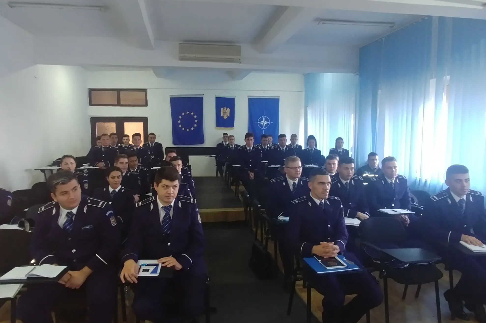 agenți 5