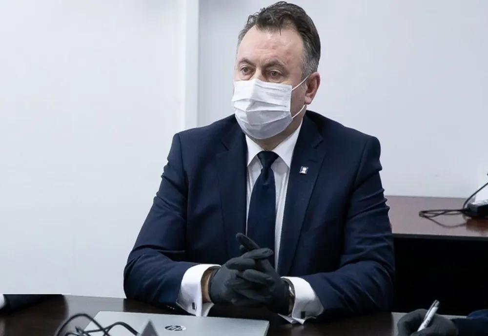 Nelu Tătaru: ”Toți elevii, de la clasa I până la clasa a XII-a, vor purta măști în timpul orelor și în pauze. Excepție vor face elevii de grădiniță”