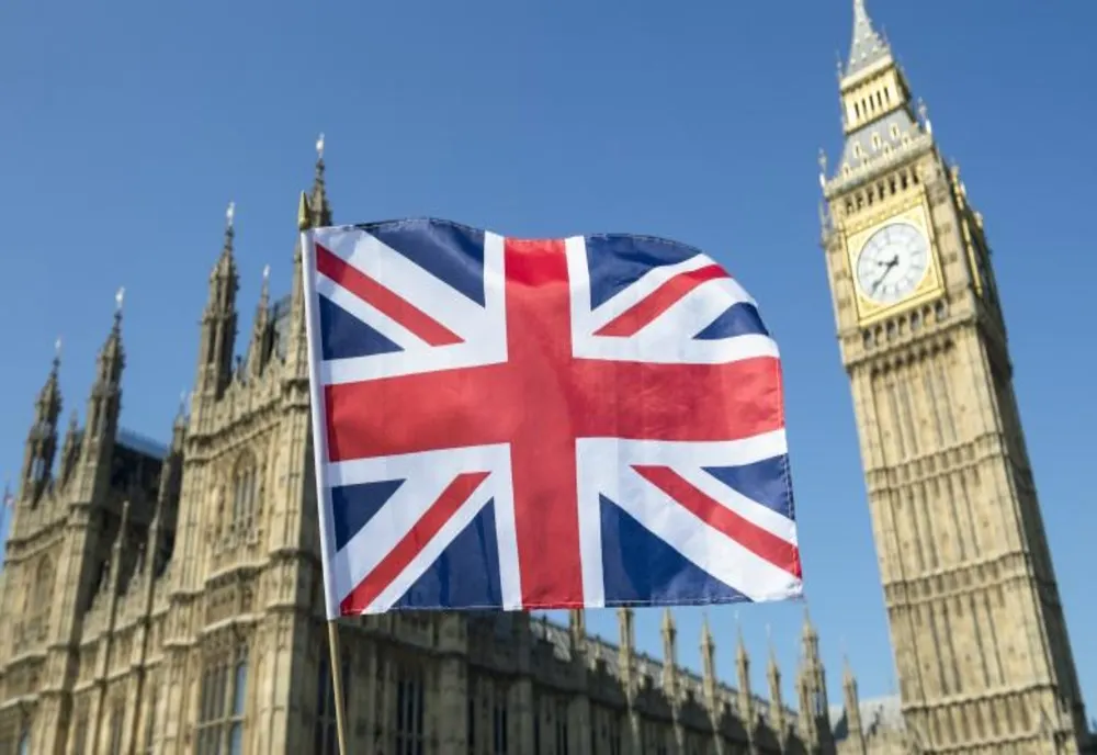 Marea Britanie, INTERZICE cetățenilor UE accesul cu buletinul din 2021