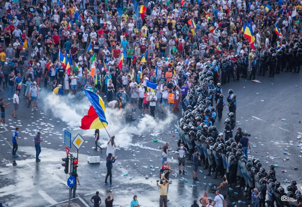 Președintele Iohannis: Solicit ministrului Justiției să explice public de urgență cum s-a ajuns ca dosarul evenimentelor din 10 august 2018 să fie clasat