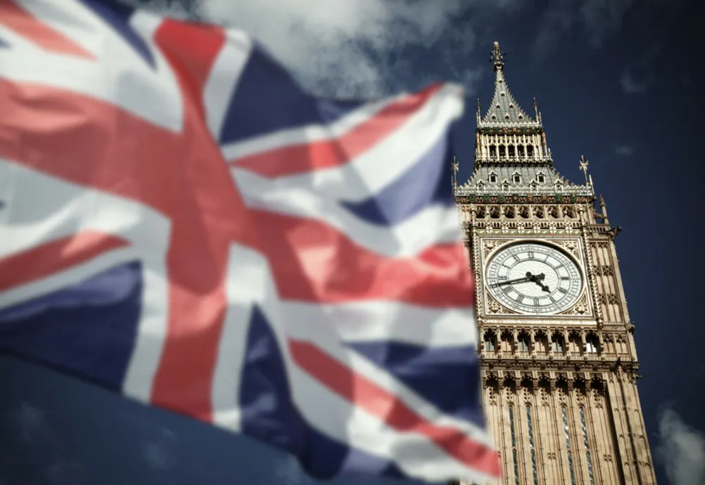  Românii vor putea intra în Marea Britanie doar cu pașaportul, începând cu 1 octombrie