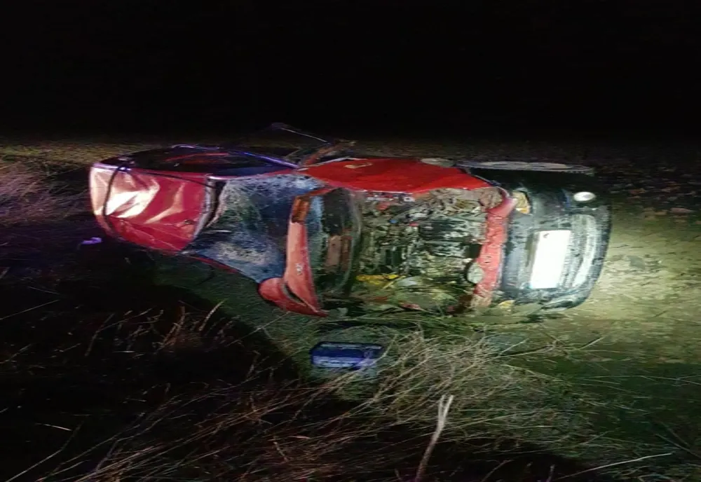 FOTO Accident grav de Crăciun. Trei tineri la spital