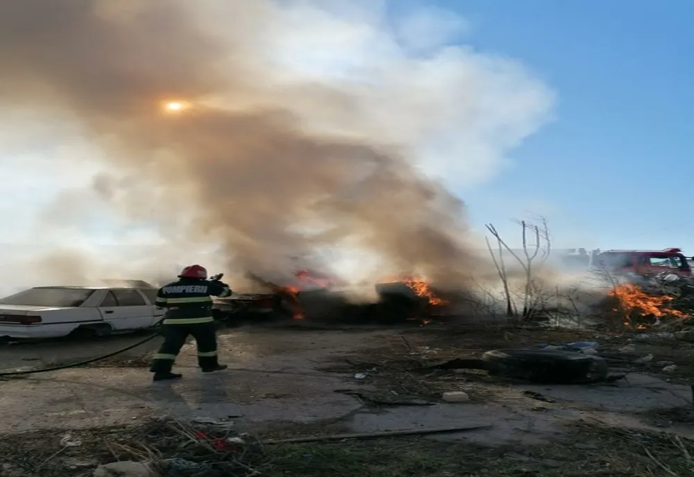 VIDEO Ambarcațiuni incendiate la Tulcea