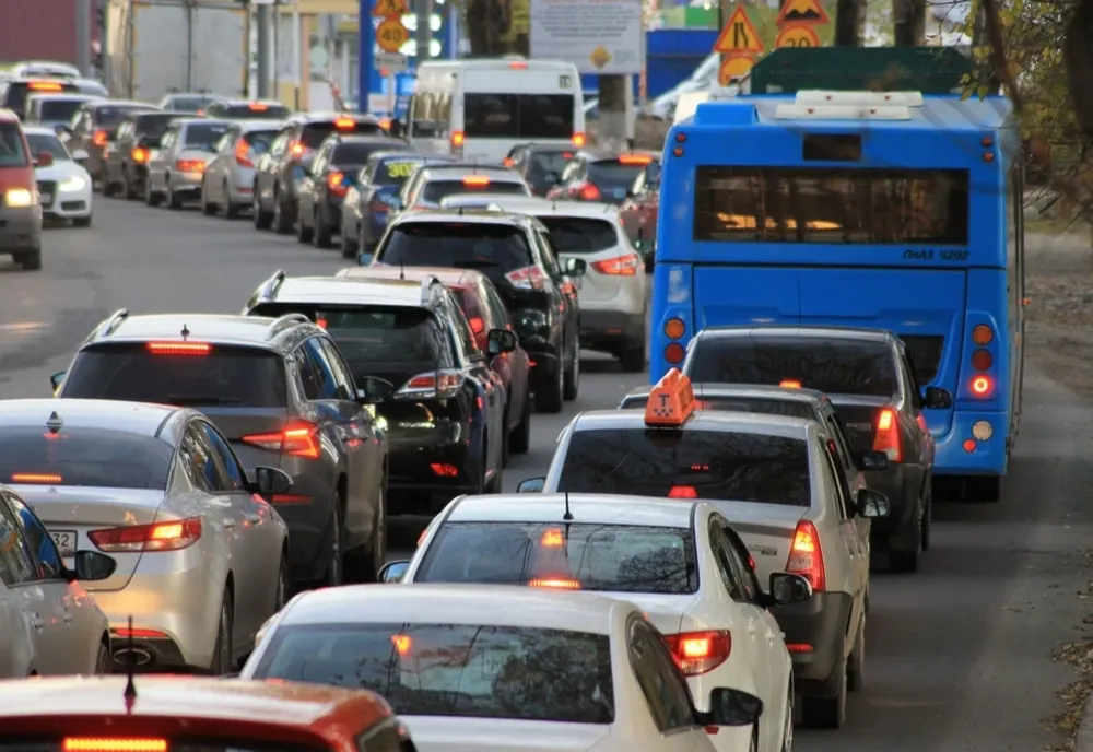 Aglomerație pe DN1, pe Valea Prahovei, la Comarnic, Bușteni și între Predeal și Bușteni