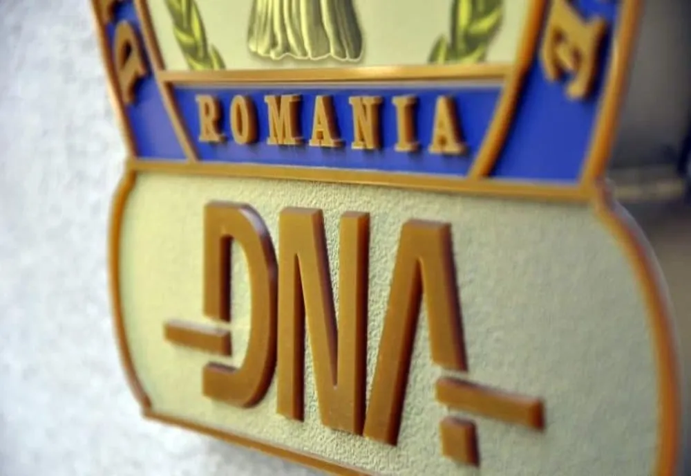 Șeful Gărzii de Mediu Tulcea, reținut după ce a fost prins în flagrant luând mită