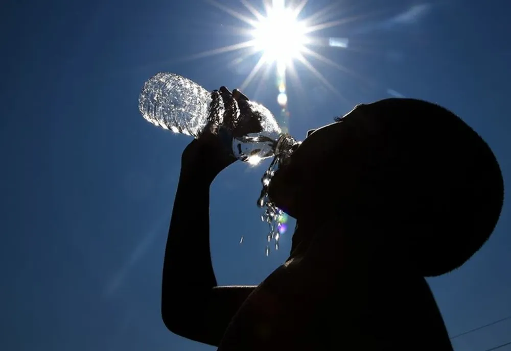 VREMEA 19 AUGUST. CANICULĂ ÎN APROAPE TOATĂ ȚARA