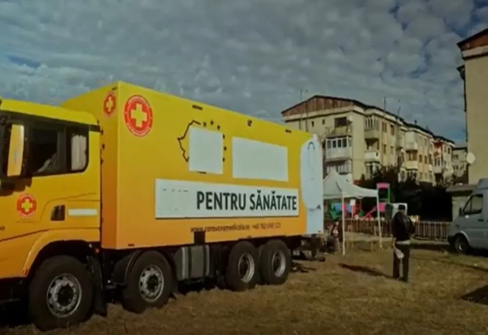 Caravana România Suverană, alături de Spitalul mobil AUR, a ajuns în Oltenia. Viața unui pacient cu infarct miocardic acut a fost SALVATĂ