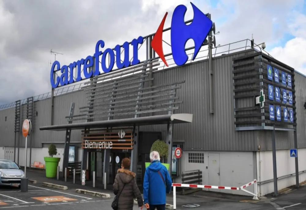 CARREFOUR ROMÂNIA, PE LISTA DE VÂNZARE!