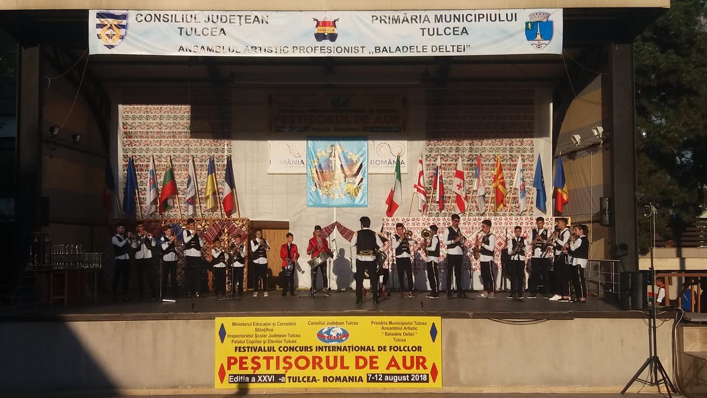 39026949_1944433345577970_4784944535291559936_o