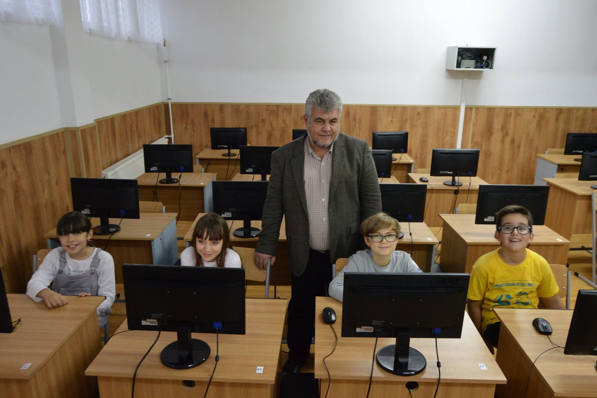 46179158_1108711439291536_3140502188736905216_o