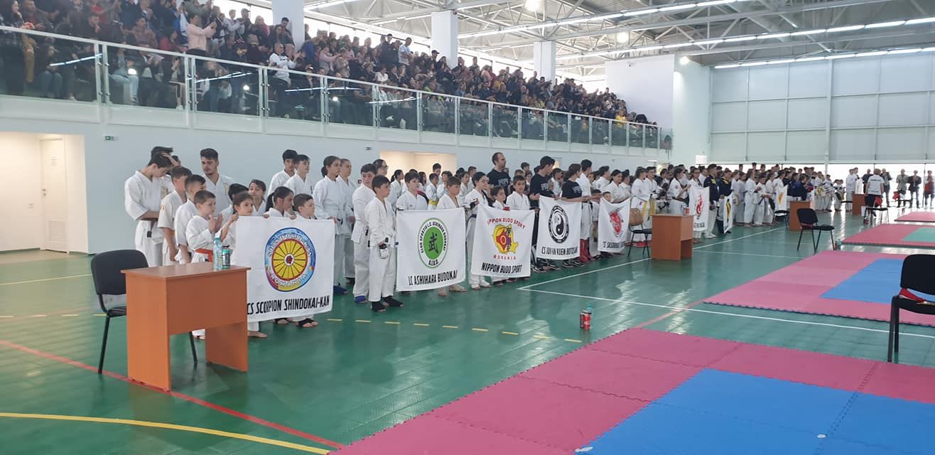 60054329_10216797844035674_716364926809014272_o