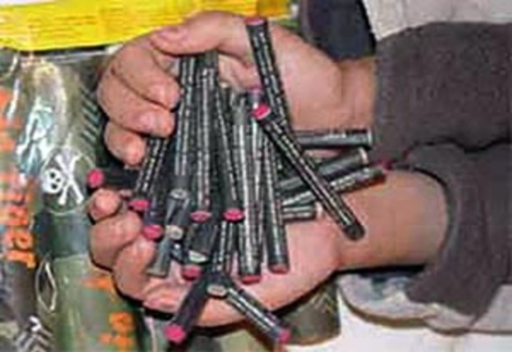 Pregătiți de Revelion! Tulceni prinși cu petarde, artificii