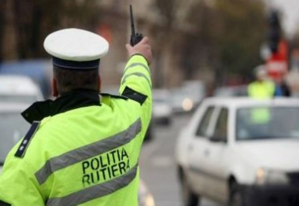 Arge;ean prins la volan, fără permis de conducere, pe străzile din Tulcea
