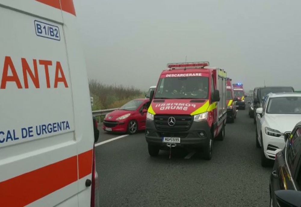 FOTO VIDEO Accidente în lanț pe Autostrada Soarelui. 52 de mașini implicate și 17 victime