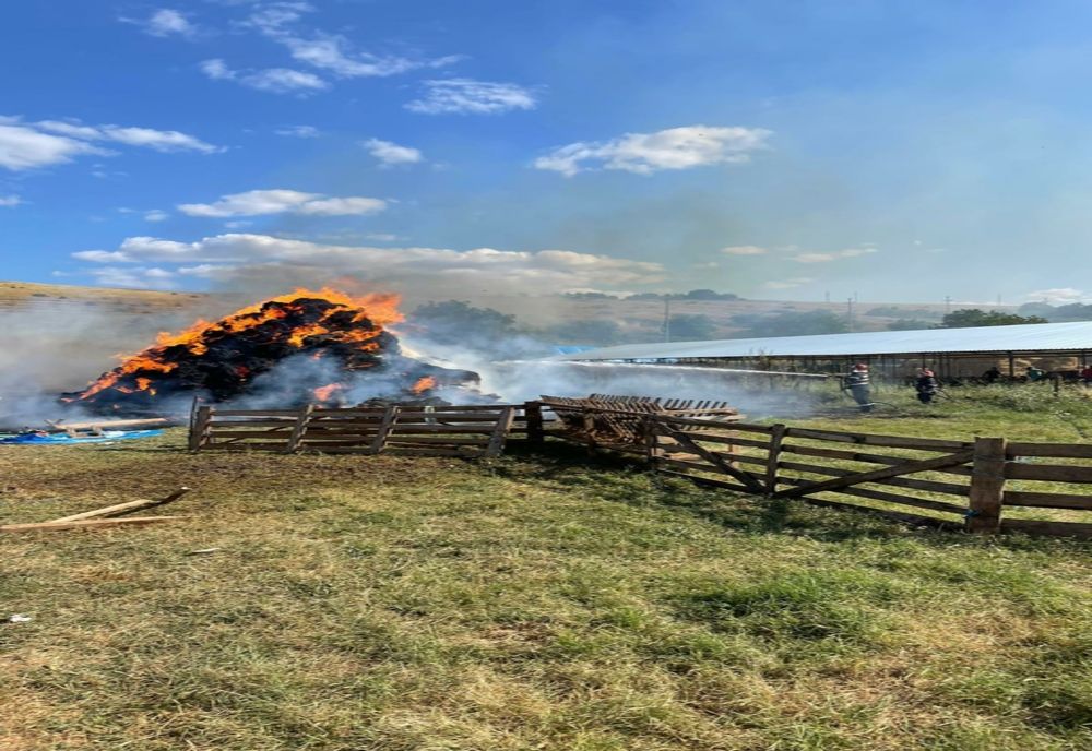 Incendiu violent la Babadag.