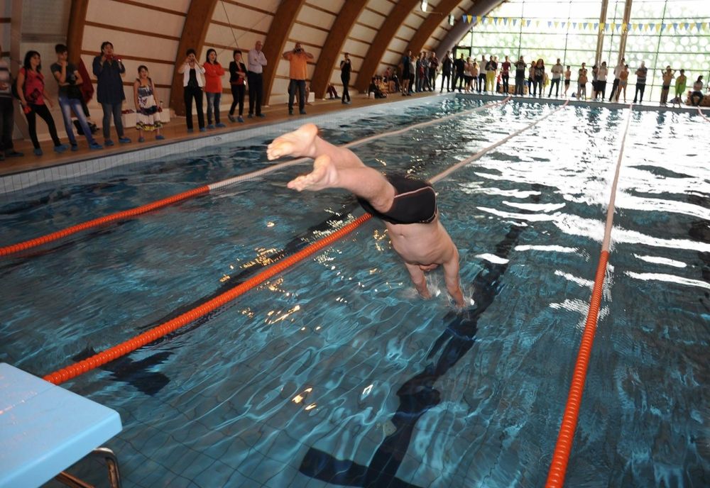 Cursuri gratuite de înot la Tulcea