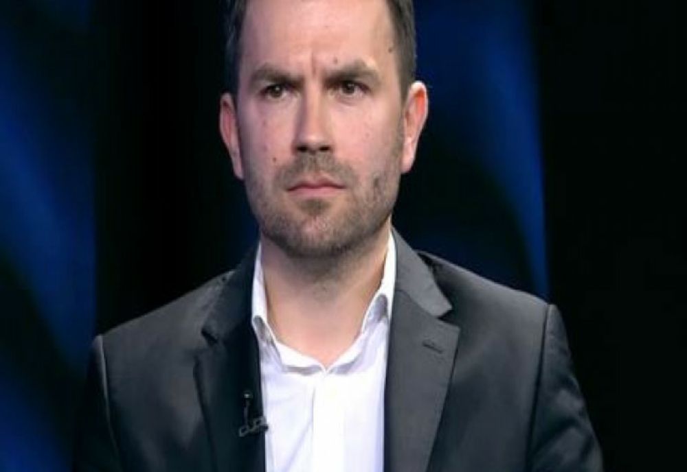 Liderul USR: ”Petrecerea pe pastile a PNL și PSD se va termina într-un singur fel, previzibil: la spitalul FMI, cu România pe aparate”