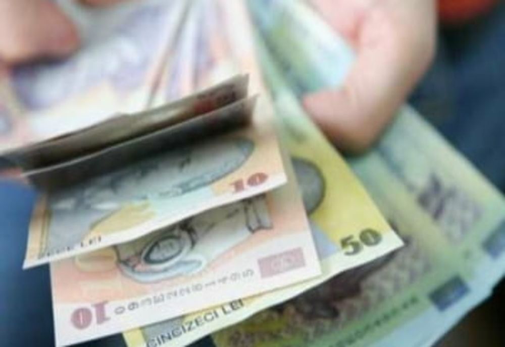 Bani în plus pentru pensionari, în decembrie. Cine primește 250 de lei de Sărbători