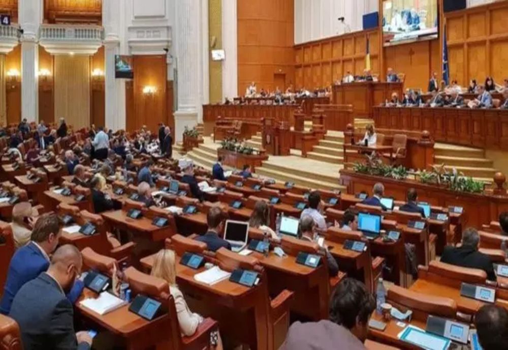 TĂIERI DE POSTURI LA CAMERA DEPUTAȚILOR. STRUCTURA ORGANIZATORICĂ A FOST REDUSĂ PENTRU A ECONOMISI BUGETUL