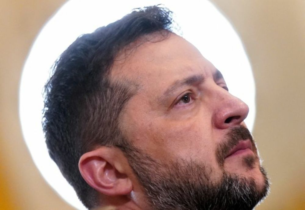 ZELENSKI SE DECLARĂ PREGĂTIT PENTRU O ÎNTÂLNIRE CU PUTIN