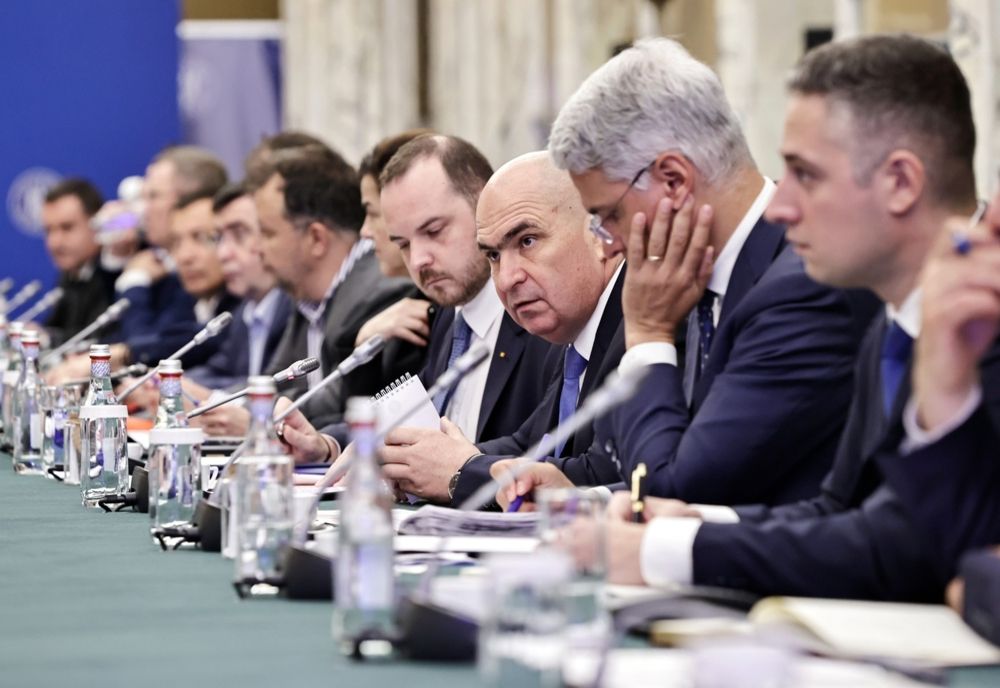 Bolojan: Nu cred că se întâmplă nimic dacă se reduce suma forfetară pentru parlamentari cu 10%