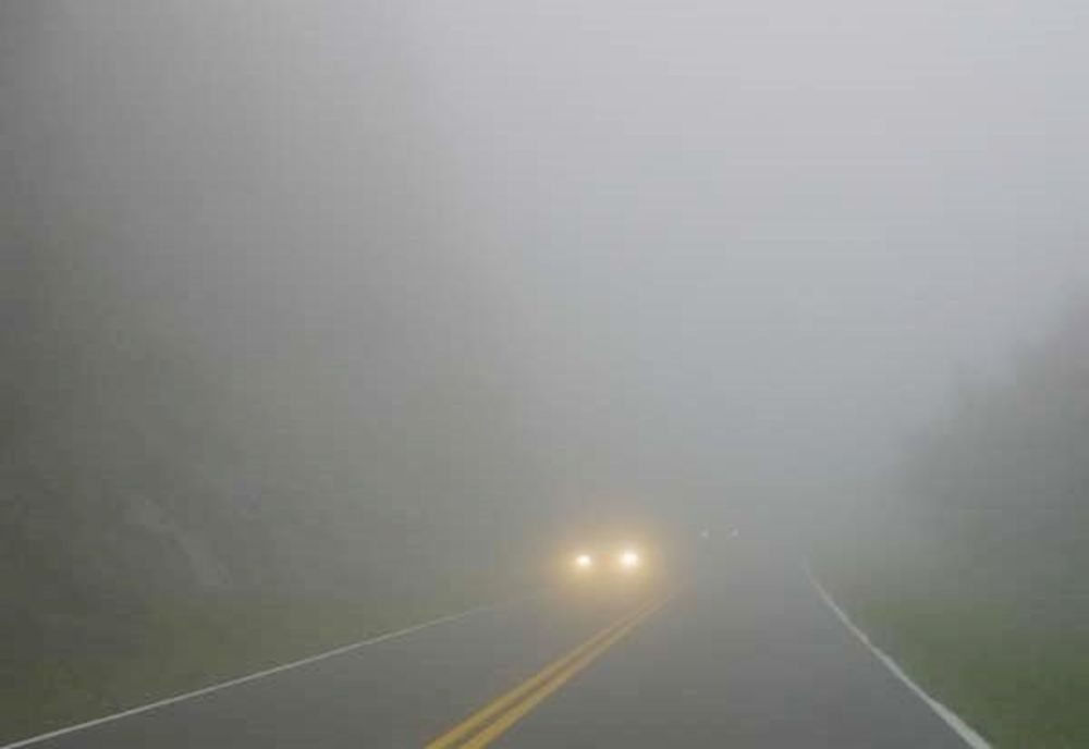 Atenționări de ceață în București și 16 județe: vizibilitate redusă sub 200 de metri