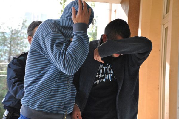 Găștile de minori rromi terorizeaza orașul, în plină zi!