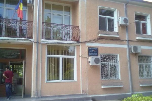 Apa se oprește la Măcin din cauza lucrărilor...dar și a datoriilor, care depășesc 700 de mii de lei