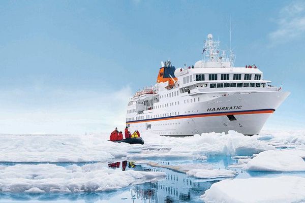 Încă o navă de expediţie de lux va fi construită în şantierul naval din Tulcea