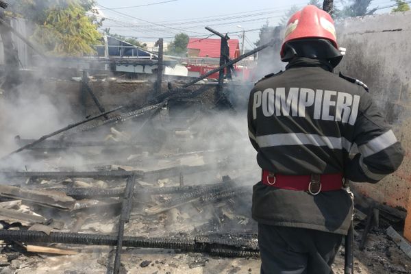 Incendiu în municipiu din cauza unui aragaz defect