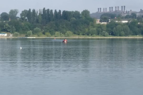 Tânărul dispărut în Ciuperca azi noapte, găsit înecat azi dimineaţă