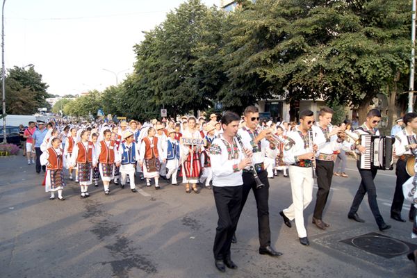 PEŞTISORUL DE AUR ÎNCHIDE CIRCULAŢIA ÎN CENTRUL MUNICIPIULUI  ÎN ZIUA DE 8 AUGUST 2018