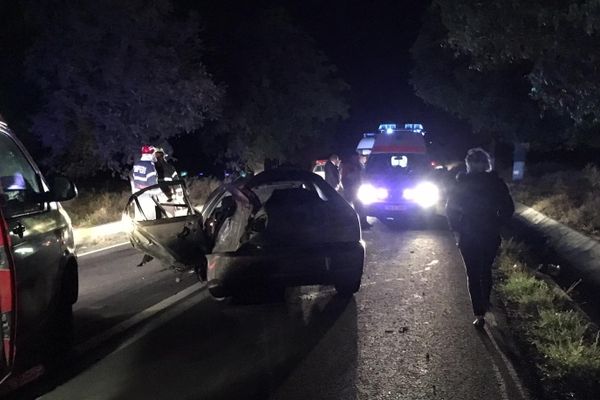 Accident teribil cu doi răniți grav, aproape de Babadag. Cauza : viteză și depășire neregulamentară (+ foto)