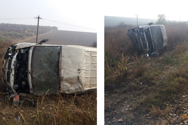 S-a răsturnat cu duba pe drumul către Agighiol. O persoană a fost rănită