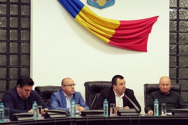 Primarul din Jurilovca, Ion Eugen:" Spunem un NU hotărât pensiilor speciale!"