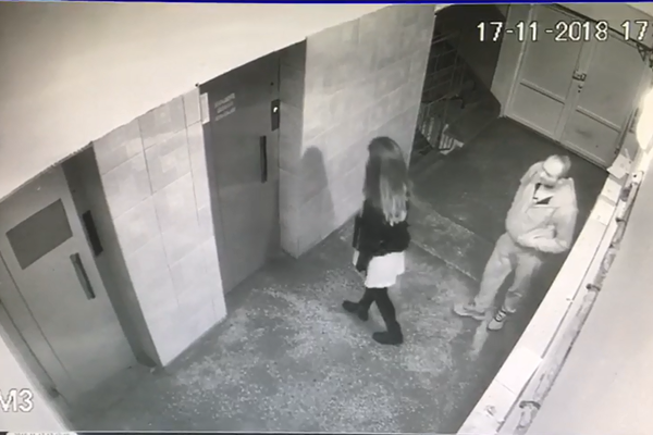 A condus beat şi a distrus o maşină parcată pe Mircea Vodă