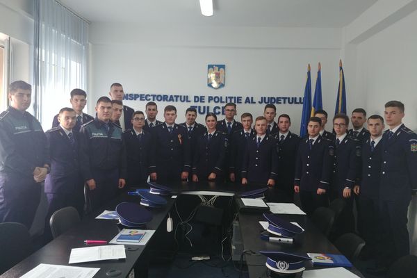 42 de poliţişti s-au angajat în 2018 la IPJ Tulcea şi 25 de maşini de poliţie noi au intrat în serviciu