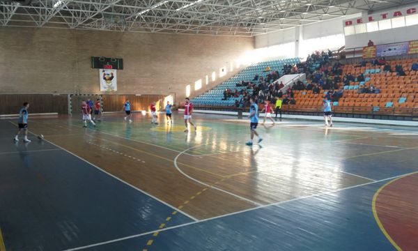 Trei echipe au meci decisiv în Cupa Municipiului la fotbal în sală