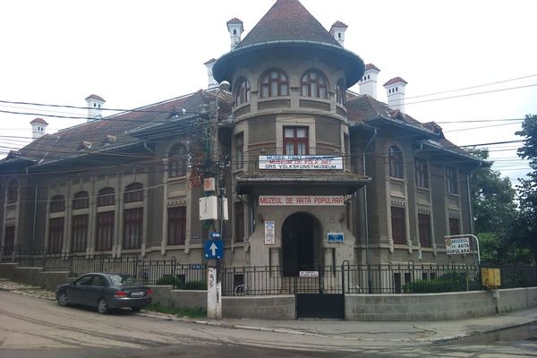 Muzeul de Etnografie și Artă Populară își închide spațiile expoziționale