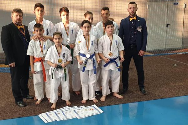 Cinci tulceni au ajuns campioni naționali de karate